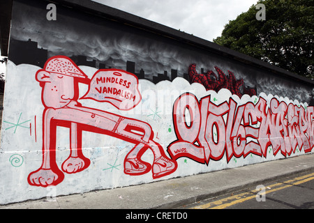 Urban Graffiti Liberty Lane, die Freiheiten, Dublin 8; Irland Stockfoto