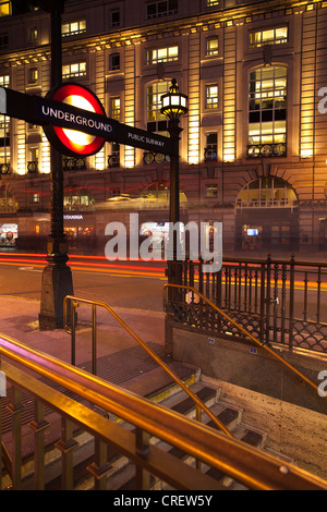 England, London, U-Bahn-Station Piccadilly Circus. Ein London unterirdische u-Bahnstation in der Nähe von Piccadily Circus. Stockfoto