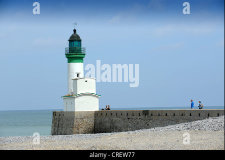 Le Tréport Leuchtturm Seine Maritime, Normandie, Frankreich Stockfoto