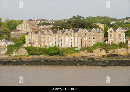 Häuser entlang der Küste, Clevedon, Somerset, England, UK Stockfoto