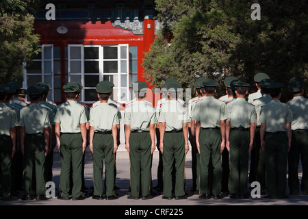 Chinesische Sicherheitskräfte in der verbotenen Stadt in Peking, China Stockfoto