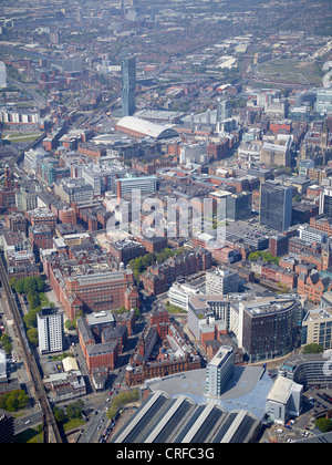 Manchester City Centre, aus der Luft, North West England, Picadilly Station im Vordergrund Stockfoto