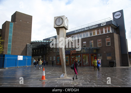 Clyde Uhr oder laufende Uhr außerhalb der Buchanan Street Bus Bahnhof Glasgow Schottland, Vereinigtes Königreich Stockfoto