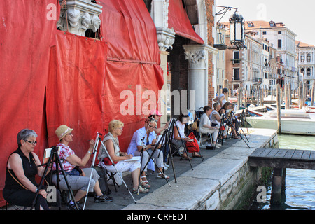 Malkurse am Rialto Fischmarkt, Venedig Stockfoto