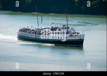 Balmoral Dämpfen durch die Menai Straits. Stockfoto