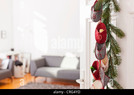 Adventskalender-Tür hängen Stockfoto