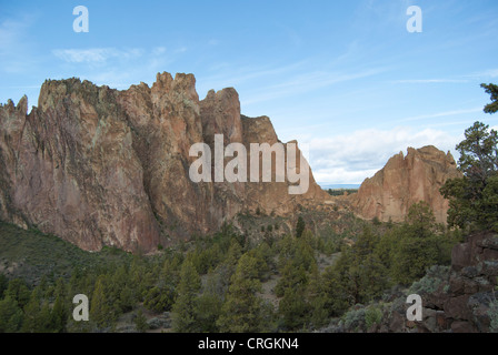 Smith Rock State Park, ein sehr beliebtes klettern Ziel in der Nähe von Terrebone, Oregon, Stockfoto