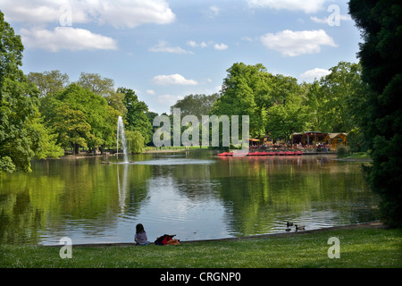 Biergarten im Volksgarden Park, North Rhine-Westphalia, Volksgarten, Köln, Deutschland Stockfoto