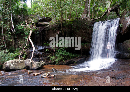 Wasserfall bei Kbal Spean in Kulen Bergen in der Nähe von Angkor, Kambodscha Stockfoto