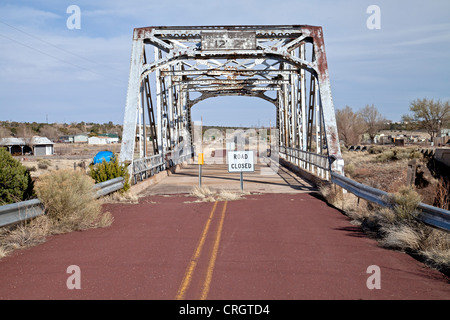 Walnut Canyon Bridge in Walnut Creek auf einer alten Achse der Route 66 in Winona, Arizona. Stockfoto