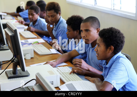 Computerunterricht in die Sacred Heart High School in Tapini, Papua-Neu-Guinea Stockfoto