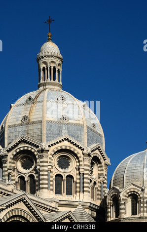 Romano-Byzantinische Kuppel oder Domes & Cupola oder Dachleuchte Kathedrale von Marseille de la Major Marseille oder Marseille Frankreich Stockfoto