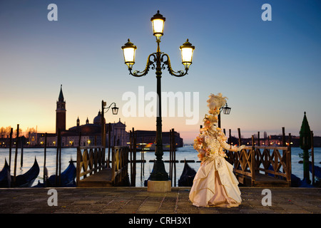 Person mit Maske auf den Karneval von Venedig, Italien Stockfoto