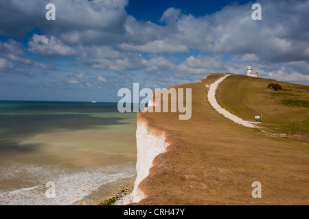 Der ursprüngliche Beachy Head Leuchtturm (1834) jetzt ein B & B bei Belle Tout auf der South Downs Way Wanderweg, East Sussex, England UK Stockfoto