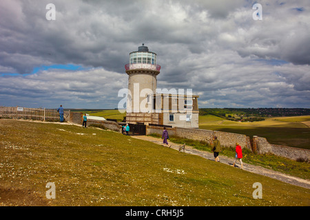 Der ursprüngliche Beachy Head Leuchtturm (1834) jetzt ein B & B bei Belle Tout auf der South Downs Way Wanderweg, East Sussex, England UK Stockfoto