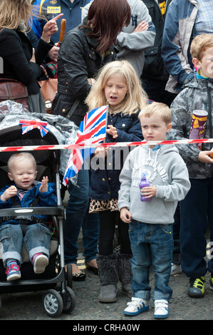 Olympischer Fackellauf; Brighouse Stockfoto