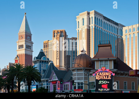 LAS VEGAS, NEVADA, USA - 15. JUNI 2012: Skyline des Las Vegas Boulevard Stockfoto