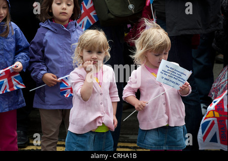 Olympischer Fackellauf; Brighouse Stockfoto