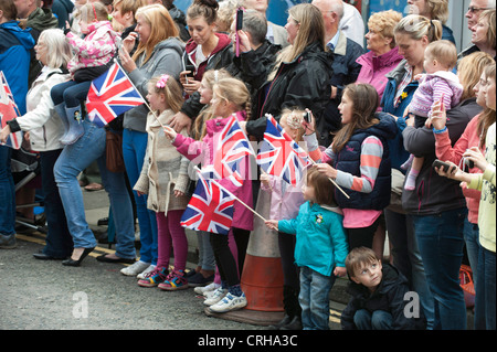 Olympischer Fackellauf; Brighouse Stockfoto