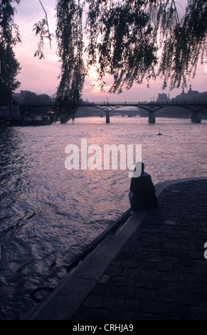 Paris, Frankreich, Sonnenuntergang auf der Seine Stockfoto