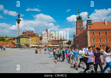 Touristen am Plac Zamkovy Quadrat Stare Miasto alte Townl Warschau Polen Europa Stockfoto