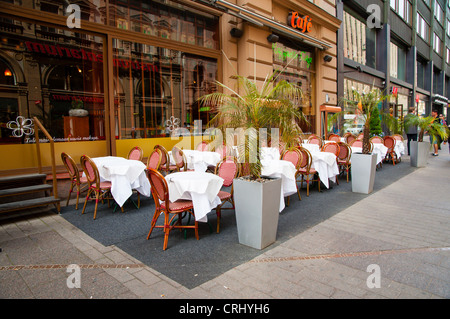 Cafe und Restaurant Terrasse Aleksanterinkatu Straße Helsinki Finnland Mitteleuropa Stockfoto