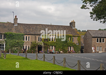 Efeu bedeckt Red Lion Hotel, Bolton-Brücke Stockfoto