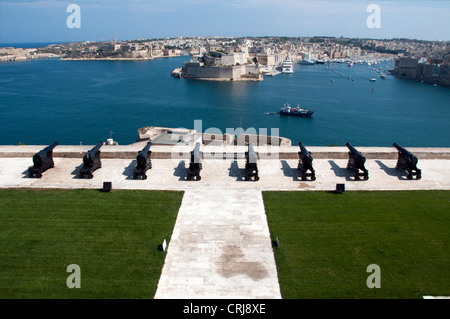 Kanons als Verteidigung der Stadt Valletta auf Malta Stockfoto