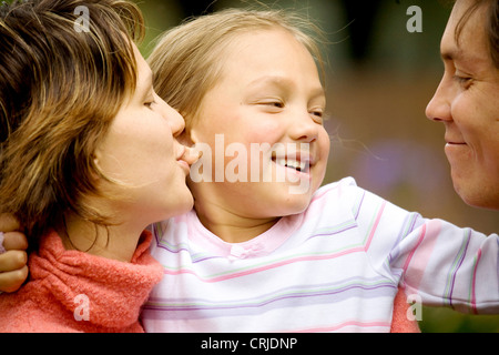 Familie in einem lässig und glücklichen moment Stockfoto