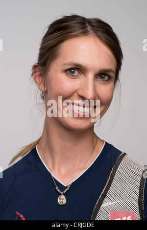 Wettbewerbsfähige Bogenschütze Jennifer Nichols von Team USA stellt bei den USA Medien Pressetag für die Olympischen Spiele 2012 in London Stockfoto