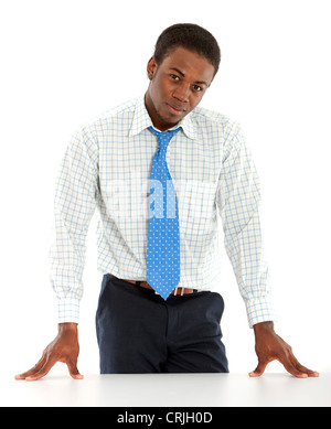zuversichtlich schwarze Business Mann am Schreibtisch Stockfoto