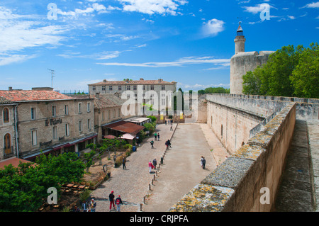 Aigues-Mortes, mittelalterliche Stadt mit dem Turm Tour de Constance, Frankreich, Languedoc-Roussillon, Camargue, Aigues-Mortes Stockfoto