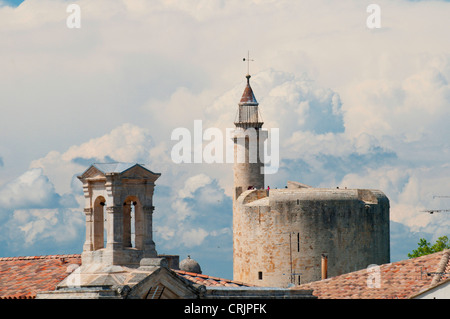 Aigues-Mortes, mittelalterliche Stadt mit dem Turm Tour de Constance, Frankreich, Languedoc-Roussillon, Camargue, Aigues-Mortes Stockfoto