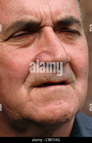 Das Gesicht eines älteren Mannes. Stockfoto
