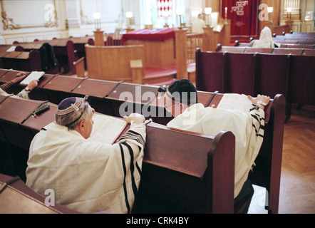 Orthodoxen jüdischen Gottesdienst in Berlin Stockfoto