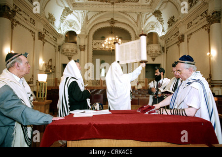 Orthodoxen jüdischen Gottesdienst in Berlin Stockfoto