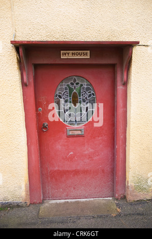 Eingangstür des historischen Gebäudes in Presteigne Powys Mid-Wales UK Stockfoto