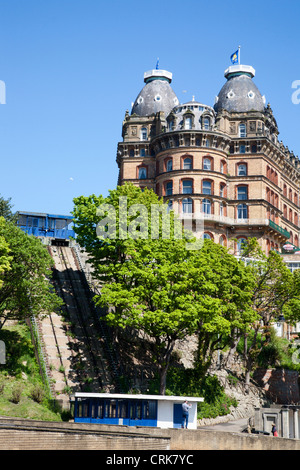 Cliff Railway und der Grand Hotels Scarborough North Yorkshire England Stockfoto