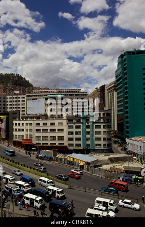 Eine hohe Aussicht auf La Paz, Bolivien, Südamerika Stockfoto