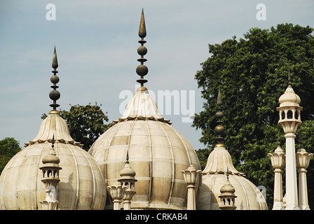 Drei Kuppeln von Moti Masjid (Teilansicht) Stockfoto