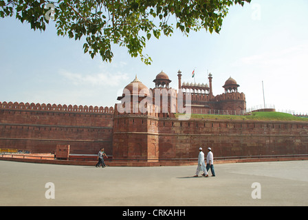 Delhi-Tor und Außenwand, roten Fort, Fort aus dem 17. Jahrhundert, erbaut von Großmogul Shah Jahan Stockfoto