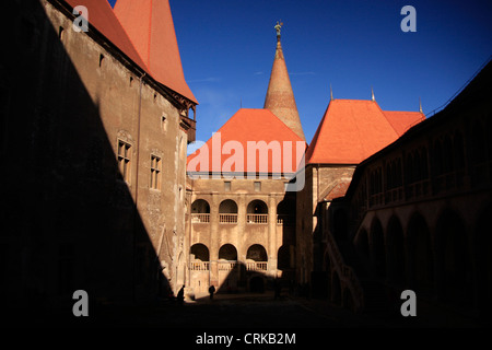 Innenhof, Hunyad Schloß, Hunedoara, Siebenbürgen, Rumänien Stockfoto