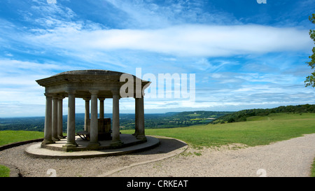 Die Inglis Memorial mit Sicht auf Colley Hügel die Stadt Reigate 1909 gestiftet wurde Stockfoto