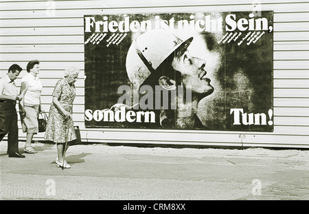 Straßenszene in Ost-Berlin 1985 Stockfoto