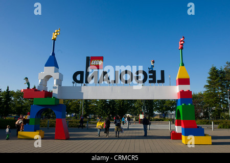 Melden Sie sich über dem Haupteingang des Legoland, Billund, Dänemark Stockfoto