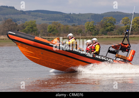 Nith Inshore Rescue unabhängige Rettungsboot-üben nur Glencaple in der Mündung des Flusses Nith nahe Dumfries, Scotland UK Stockfoto