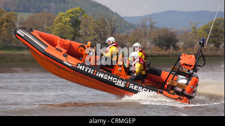 Macht Nith Inshore Rescue unabhängige Rettungsboot-üben nur Glencaple in der Mündung des Flusses Nith nahe Dumfries, Scotland UK Stockfoto