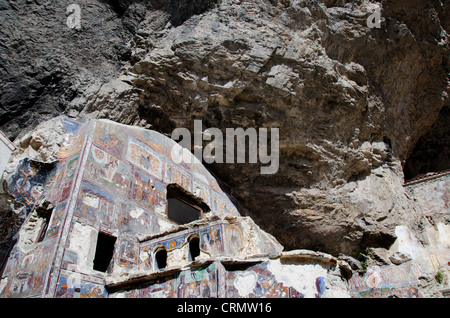 Türkei, Trabzon. Sumela-Kloster (aka St. Maria, Mount Mela oder schwarze Madonna). Historischen 12. Jahrhundert Kloster. Stockfoto