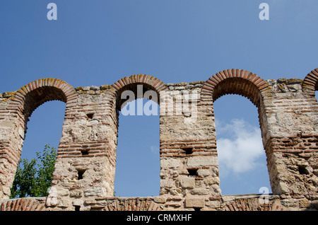 Bulgarien, Nessebar. Ruinen der St. Sophia Church (aka alte Metropolitan oder alte Bistum Kirche). UNESCO. Stockfoto