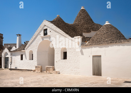 Trullo Sovrano, Piazza Sacramento, Alberobello, Provinz Bari in Apulien, Italien Stockfoto